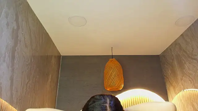 dany r  online show from October 2025 01:03:02 PM