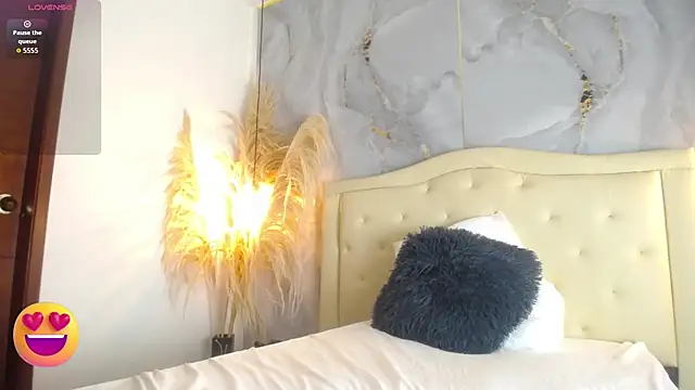 Samy moore14 online show from January 2026 01:39:01 PM