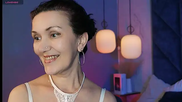 Irene Marlow online show from May 2026 07:48:02 AM