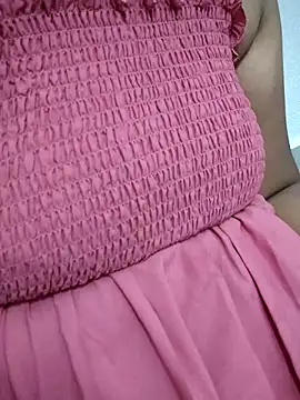 sweetqueen143 online show from February 2026 05:44:02 AM