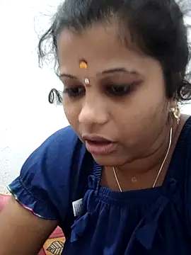 sweetqueen143 online show from February 2026 10:45:01 AM