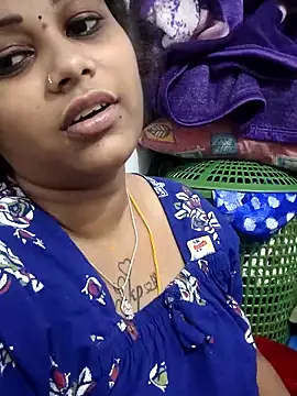 sweetqueen143 online show from March 2026 05:51:01 PM