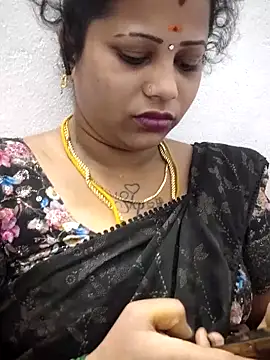 sweetqueen143 online show from April 2026 05:58:02 AM