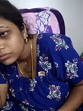 sweetqueen143 online show from May 2026 06:08:01 AM