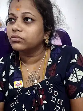 sweetqueen143 online show from May 2026 05:46:02 AM