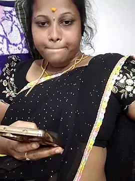sweetqueen143 online show from May 2026 12:22:02 PM