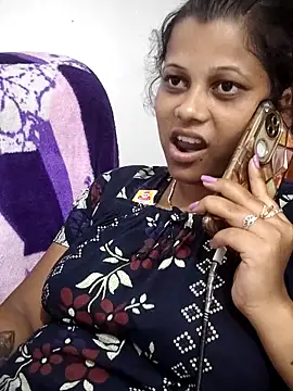 sweetqueen143 online show from May 2026 10:35:01 AM