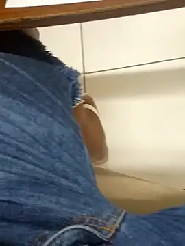 Snapshot of preto3561 chatting on September 2025 02:55:01 PM preto3561 online show from September 2025 02:55:01 PM