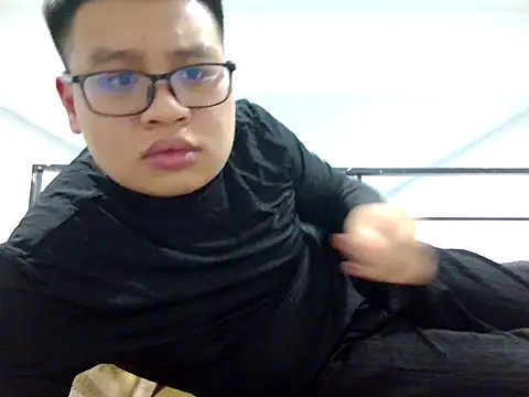 Snapshot of loveninja chatting on December 2025 01:15:01 PM loveninja online show from December 2025 01:15:01 PM