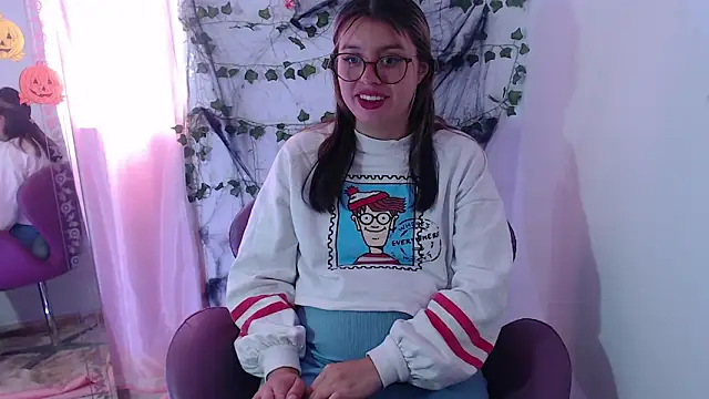 Snapshot of kamillew chatting on November 2025 04:09:02 PM kamillew online show from November 2025 04:09:02 PM