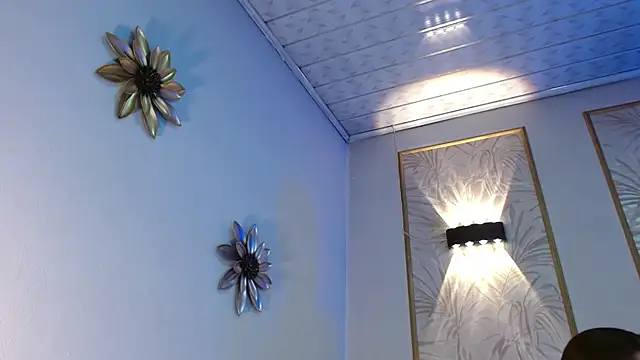 Snapshot of LunaaGrey_ chatting on October 2025 03:40:01 AM LunaaGrey online show from October 2025 03:40:01 AM