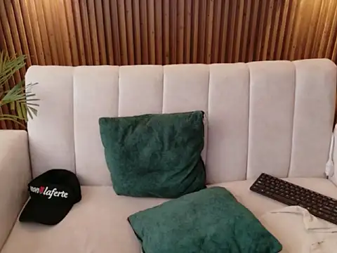 dirty feelena online show from November 2025 06:07:01 PM