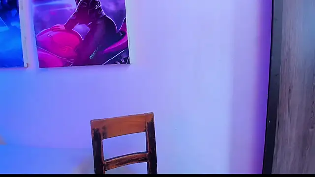 Star Liight online show from October 2025 09:13:01 PM