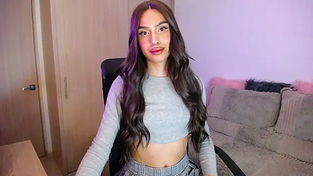 Snapshot of SamaraSilex chatting on October 2025 03:07:01 AM SamaraSilex online show from October 2025 03:07:01 AM