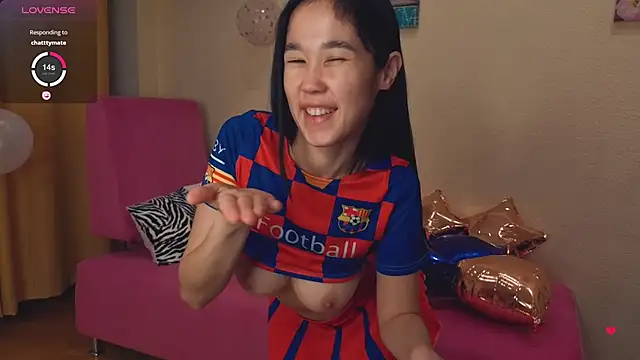 Reina  chan online show from February 2026 03:27:01 AM