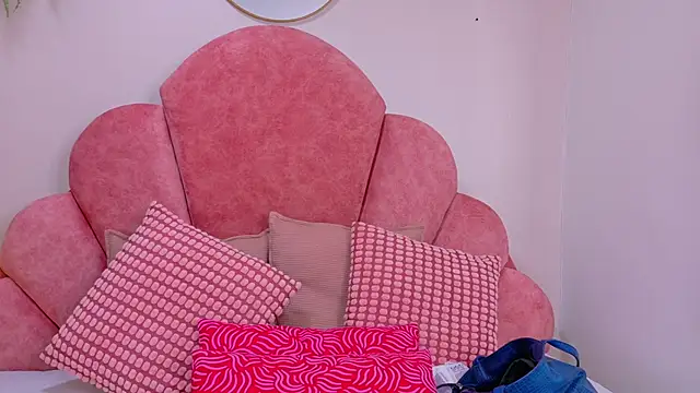 MyApril   online show from November 2025 11:42:02 AM