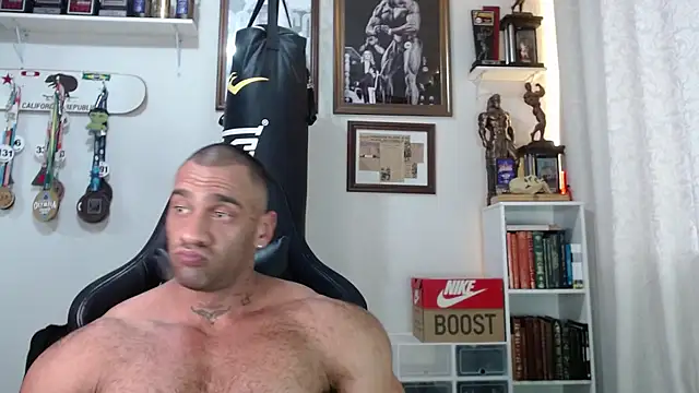 henryhadesflirt online show from November 2025 07:41:02 PM