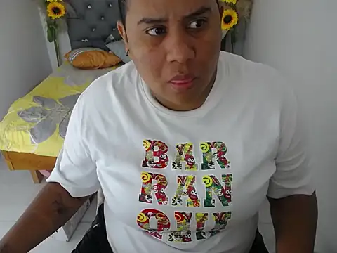 hotlesby valery online show from February 2026 12:01:02 PM