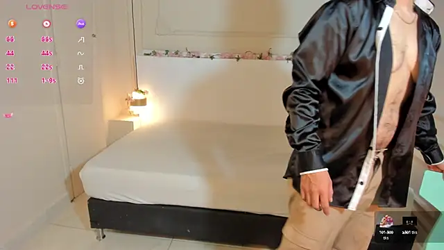 Snapshot of LandonRush5 chatting on September 2025 07:48:02 PM LandonRush5 online show from September 2025 07:48:02 PM