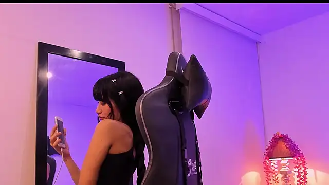 Rouse Monroe online show from September 2025 03:54:01 AM