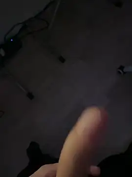 Snapshot of ynskingsex chatting on October 2025 11:01:02 PM ynskingsex online show from October 2025 11:01:02 PM