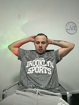 Melvin-92 online show from July 2026 04:19:02 AM