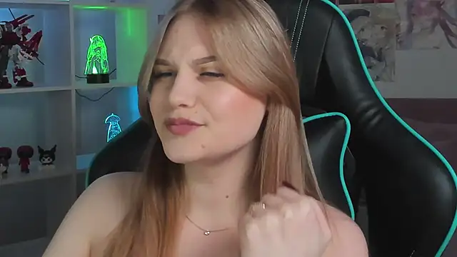 AriaWell online show from October 2025 07:03:01 PM