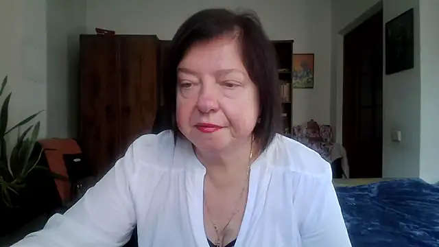 Violet Pulse online show from November 2025 09:30:01 AM