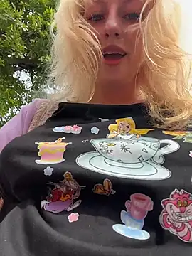 RonnieKiss online show from February 2026 08:18:02 AM