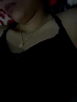 Snapshot of MayaarTop chatting on October 2025 05:13:02 PM MayaarTop online show from October 2025 05:13:02 PM