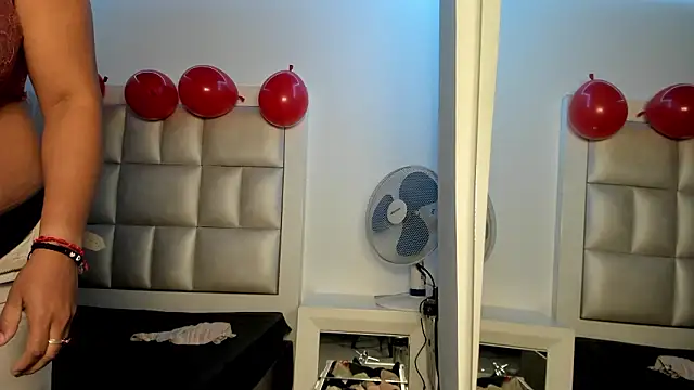 peyton  wat online show from March 2026 12:12:02 PM