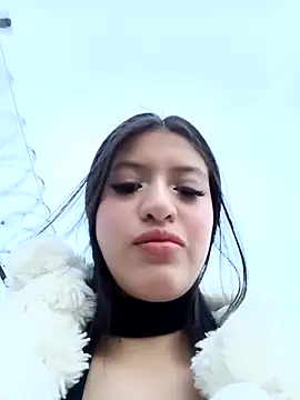 Snapshot of SALOME-28_ chatting on April 2026 11:09:02 PM SALOME-28 online show from April 2026 11:09:02 PM