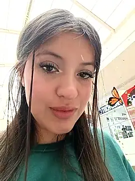 Snapshot of SALOME-28_ chatting on May 2026 06:35:02 PM SALOME-28 online show from May 2026 06:35:02 PM