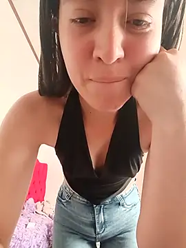 Snapshot of SALOME-28_ chatting on July 2026 04:05:02 PM SALOME-28 online show from July 2026 04:05:02 PM