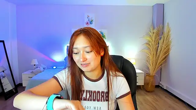 Samara Hilton 2 online show from September 2025 08:01:01 PM