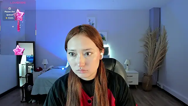 Samara Hilton 2 online show from September 2025 07:40:02 PM