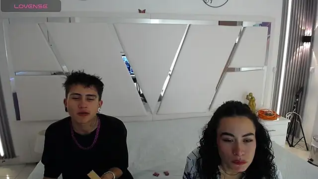 oblivionlove online show from April 2026 08:50:01 PM