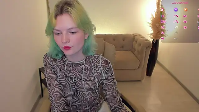 Snapshot of Lika_Sky chatting on May 2026 06:09:01 AM Lika Sky online show from May 2026 06:09:01 AM