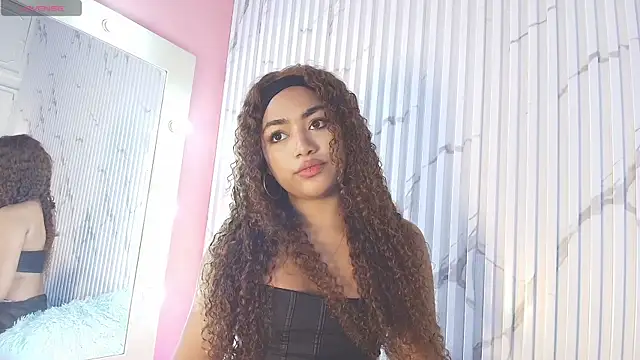 Missdionne curly online show from September 2025 11:25:01 AM