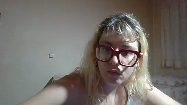 Snapshot of BlondieTami chatting on January 2026 02:36:01 AM BlondieTami online show from January 2026 02:36:01 AM