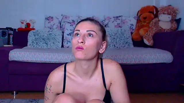 CassieSpell online show from February 2026 09:42:01 PM