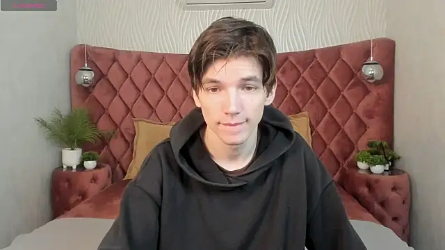 Snapshot of alfred_joness chatting on October 2025 06:48:01 AM alfred joness online show from October 2025 06:48:01 AM