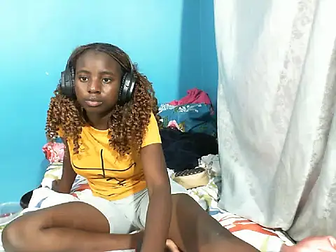 Snapshot of BlackPearl_19 chatting on December 2025 01:27:02 PM BlackPearl 19 online show from December 2025 01:27:02 PM
