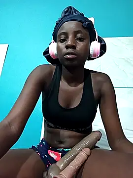 Snapshot of BlackPearl_19 chatting on February 2026 08:19:02 AM BlackPearl 19 online show from February 2026 08:19:02 AM