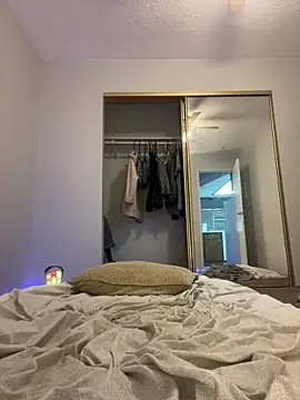 Snapshot of slickdickfreak chatting on March 2026 11:22:02 PM slickdickfreak online show from March 2026 11:22:02 PM