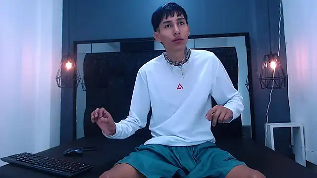 Daniel delux  online show from October 2025 11:08:02 AM