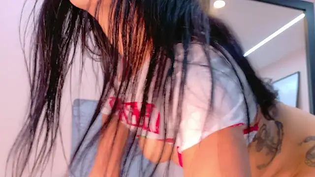 Snapshot of cielo_rivera chatting on April 2026 03:04:02 PM cielo rivera online show from April 2026 03:04:02 PM