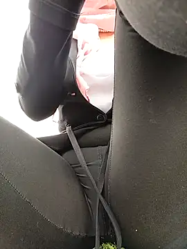  Luna-1 online show from November 2025 06:10:02 PM