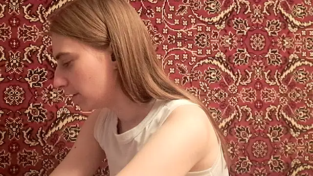 Snapshot of ivetabloom chatting on September 2025 05:36:02 PM ivetabloom online show from September 2025 05:36:02 PM