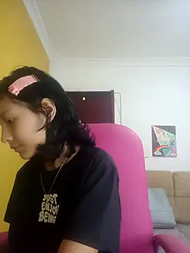 Snapshot of xoxo_milk chatting on October 2025 03:33:01 PM xoxo milk online show from October 2025 03:33:01 PM